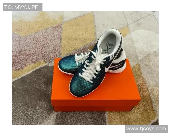 穿上足球传奇之鞋 探索球星的制胜秘诀与科技创新